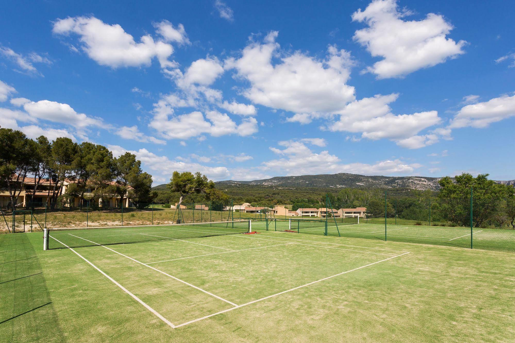 Saumane-de-Vaucluse Madame Vacances Residence Provence Country Club المظهر الخارجي الصورة